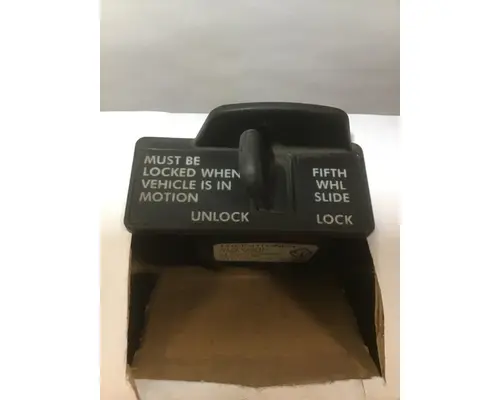 FREIGHTLINER  Dash  Console Switch
