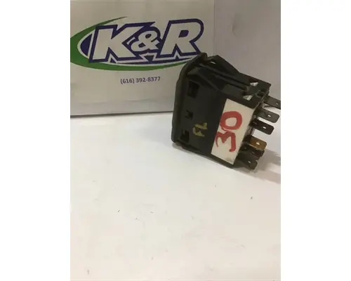 FREIGHTLINER  Dash  Console Switch