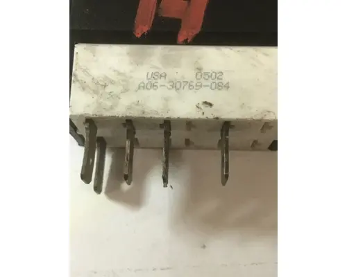 FREIGHTLINER  Dash  Console Switch