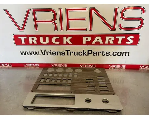 FREIGHTLINER  Dash Panel