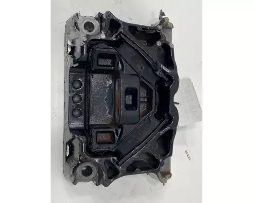 FREIGHTLINER  Engine Mount