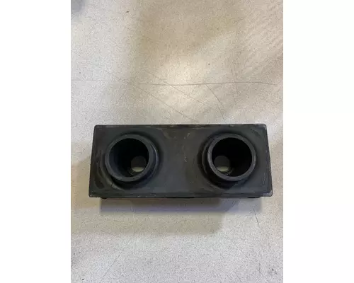 FREIGHTLINER  Engine Mounts