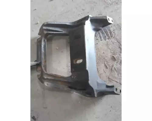 FREIGHTLINER  Engine Mounts