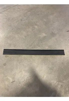 FREIGHTLINER  FUEL TANK STRAP/BRACKET