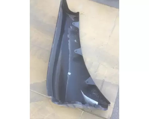 FREIGHTLINER  Fender Extension