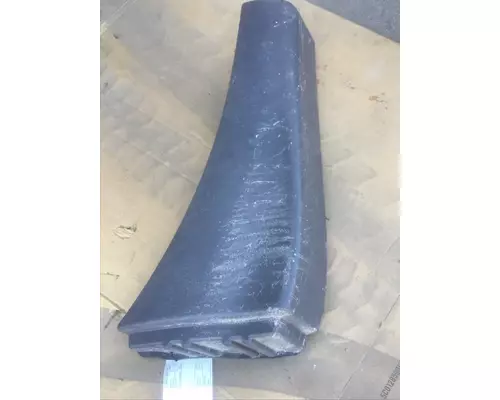 FREIGHTLINER  Fender Extension