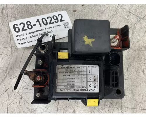 FREIGHTLINER  Fuse Box