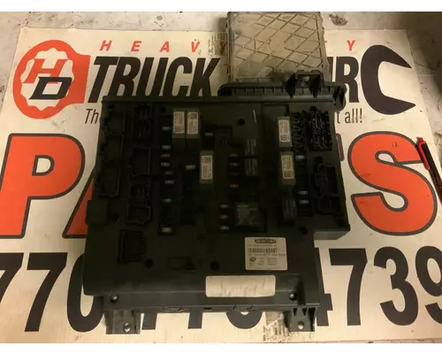 FREIGHTLINER  Fuse Box