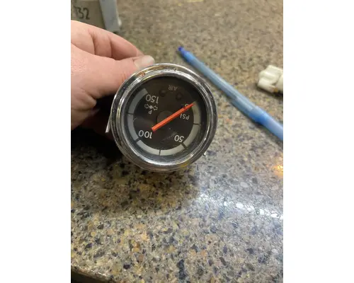 FREIGHTLINER  Gauges (all)