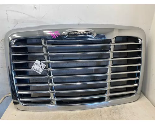 FREIGHTLINER  Grille