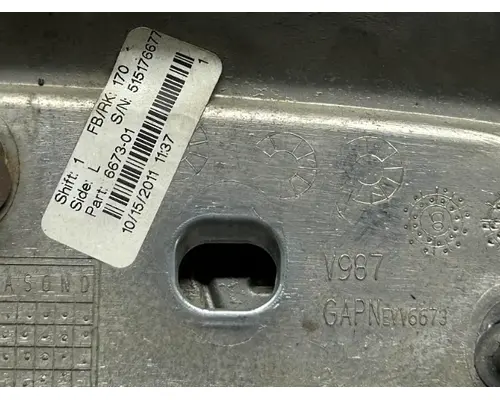 FREIGHTLINER  Grille