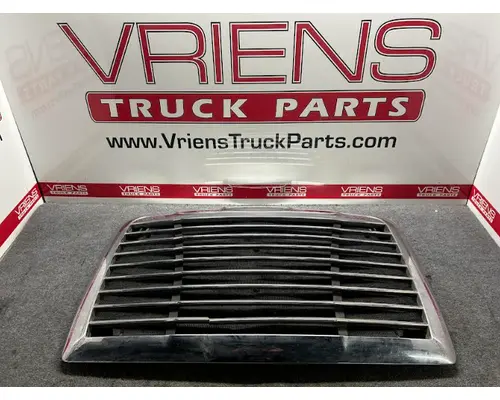 FREIGHTLINER  Grille