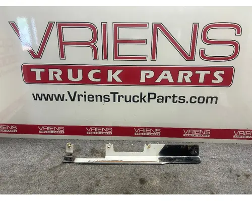 FREIGHTLINER  Hood Parts