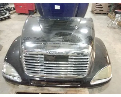 FREIGHTLINER  Hood