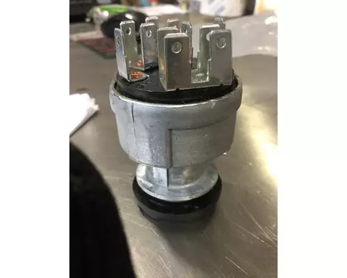 FREIGHTLINER  Ignition Switch