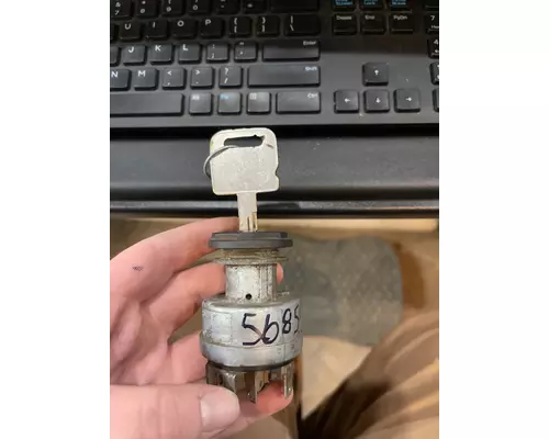 FREIGHTLINER  Ignition Switch