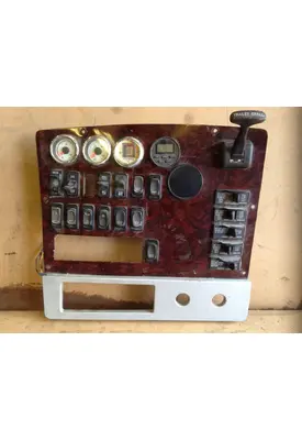 FREIGHTLINER  Instrument Cluster