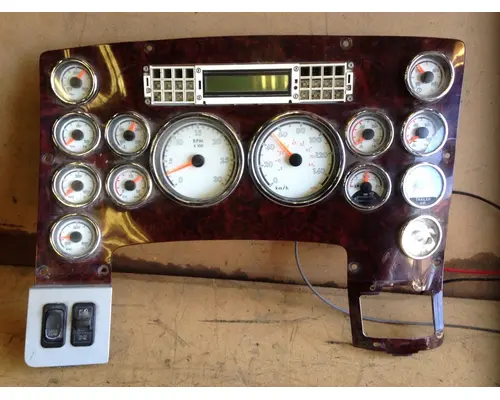 FREIGHTLINER  Instrument Cluster