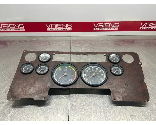 FREIGHTLINER  Instrument Cluster