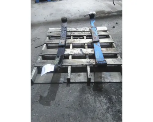 FREIGHTLINER  LEAF SPRING, FRONT