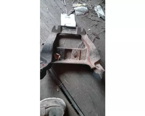 FREIGHTLINER  MOUNTS, ENGINE