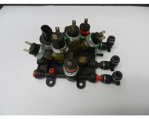 FREIGHTLINER  Miscellaneous Parts