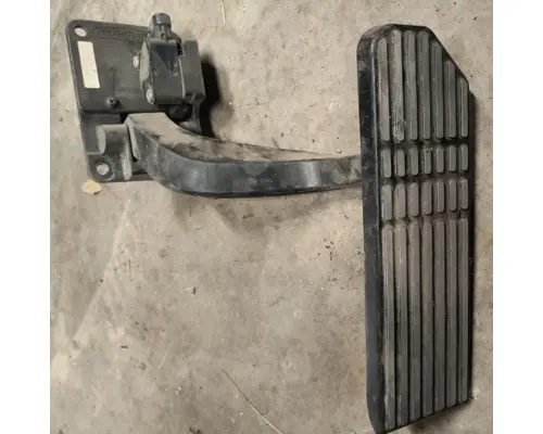 FREIGHTLINER  Pedal 