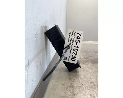 FREIGHTLINER  Power Window Motor