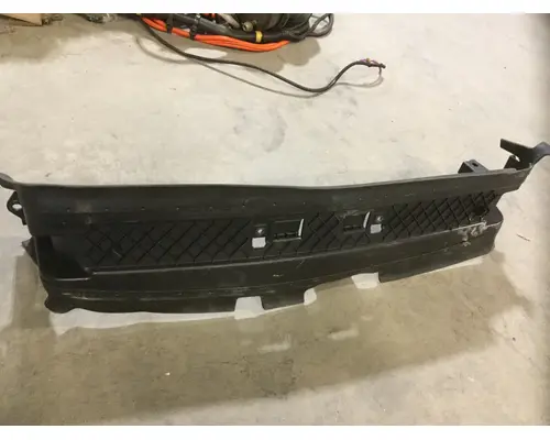 FREIGHTLINER RADIATOR ASSEMBLY OEM# 05-33032-000 in UMATILLA, OR $45.00 ...