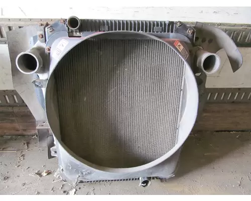 FREIGHTLINER  Radiator