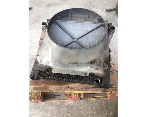 FREIGHTLINER  Radiator