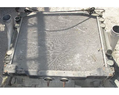 FREIGHTLINER  Radiators