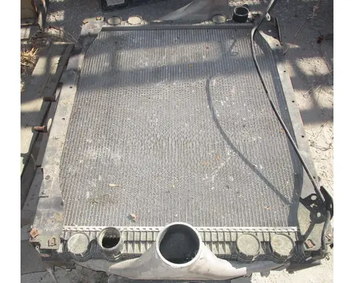 FREIGHTLINER  Radiators