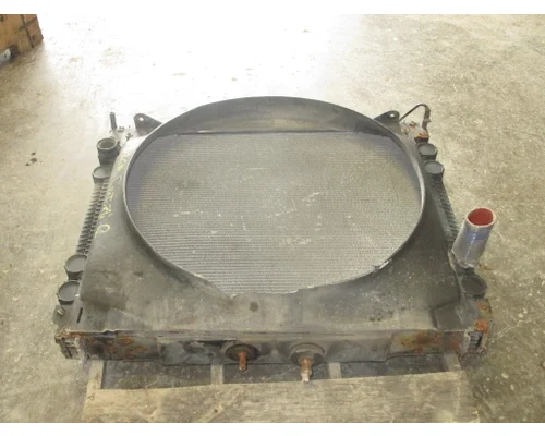 FREIGHTLINER  Radiators