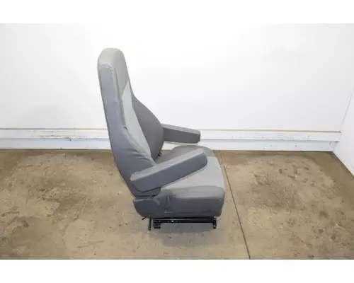 FREIGHTLINER  Seat, Front