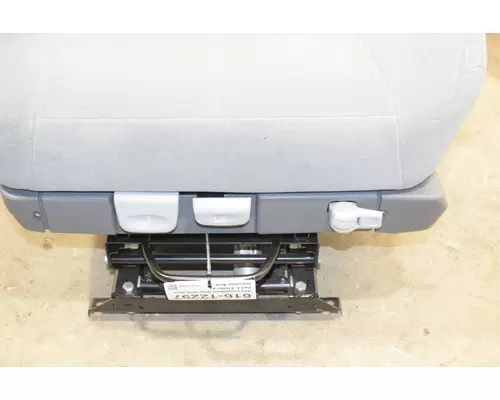 FREIGHTLINER  Seat, Front