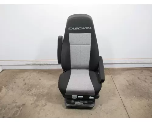 FREIGHTLINER  Seat, Front