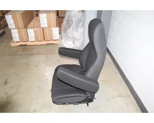 FREIGHTLINER  Seat