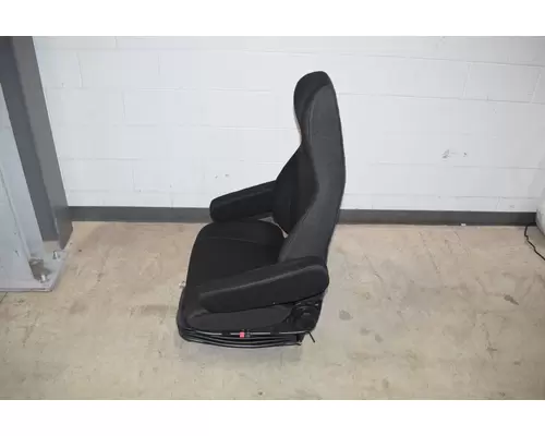 FREIGHTLINER  Seat