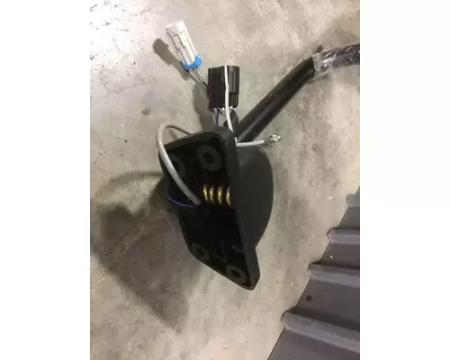 FREIGHTLINER  Side View Mirror