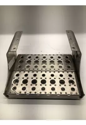 FREIGHTLINER  Step