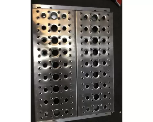 FREIGHTLINER  Step