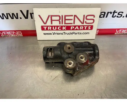 FREIGHTLINER  Trailer Hitch