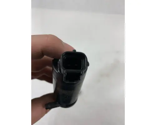FREIGHTLINER  Windshield Washer Reservoir