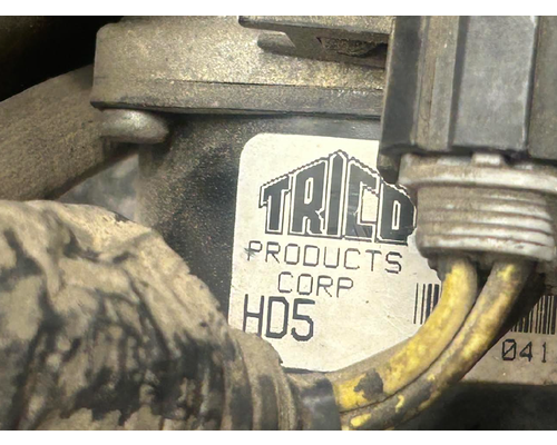 FREIGHTLINER  Windshield Wiper Assembly