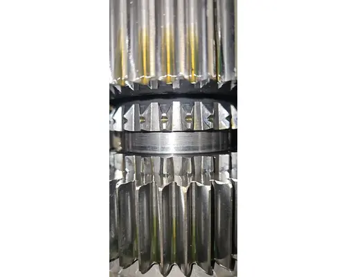 FULLER FAO-16810C-EA3 Transmission Assembly