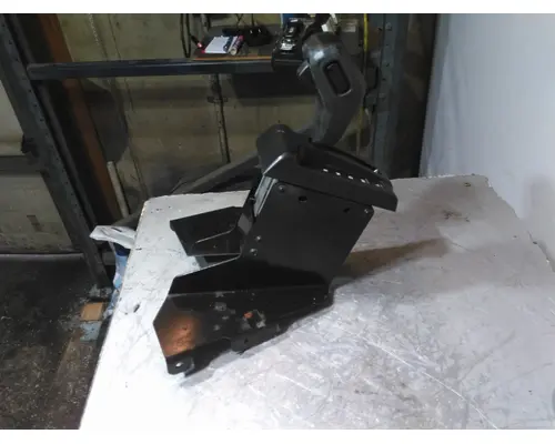 FULLER FAOM15810SEC3 GEAR SHIFTER