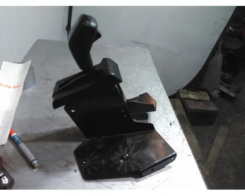 FULLER FAOM15810SEC3 GEAR SHIFTER