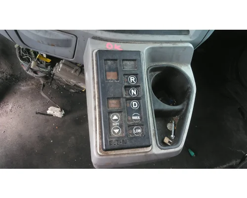 FULLER FAOM15810SEP3 GEAR SHIFTER