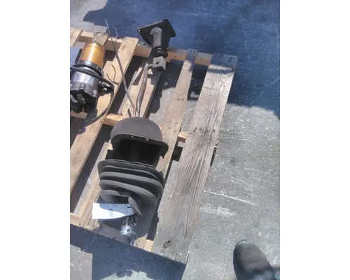 FULLER FRLO15410C GEAR SHIFTER